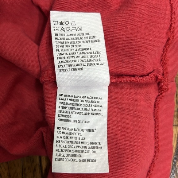 Disney Mickey American Eagle Outfitters USA red white blue great graphics sz L - Picture 3 of 9